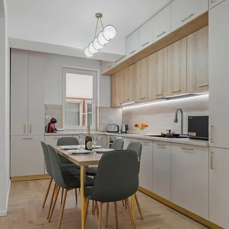 Boutique - Luxury * Бухарест