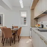 Boutique - Luxury Apartmán Bukurešť