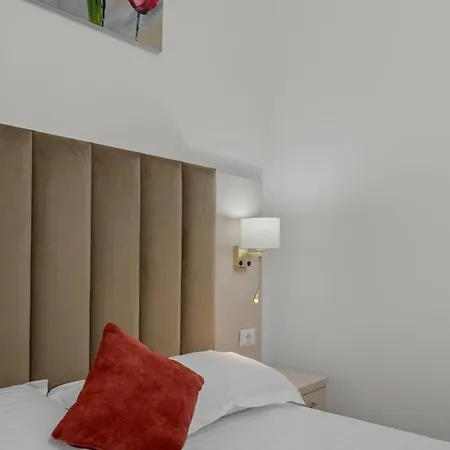 Luxury - Boutique - Location * Bucarest