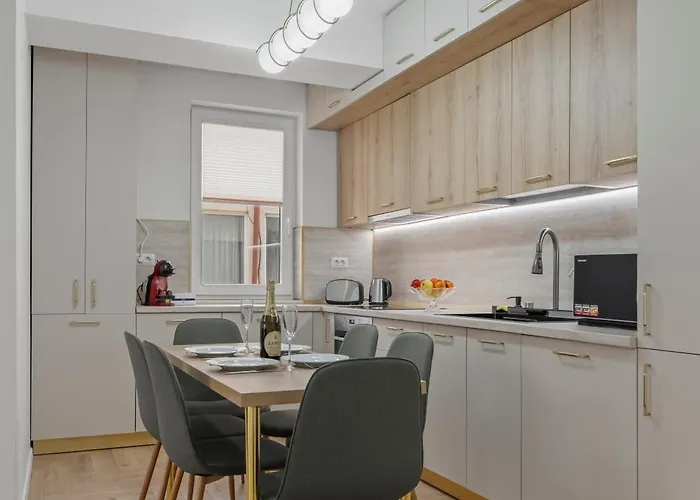 Boutique - Luxury * Bucureşti