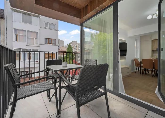 Boutique - Luxury Apartment