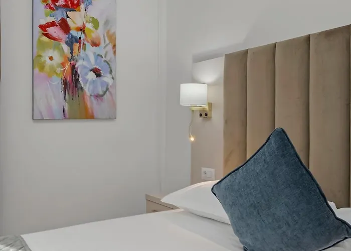 Boutique - Luxury Apartment