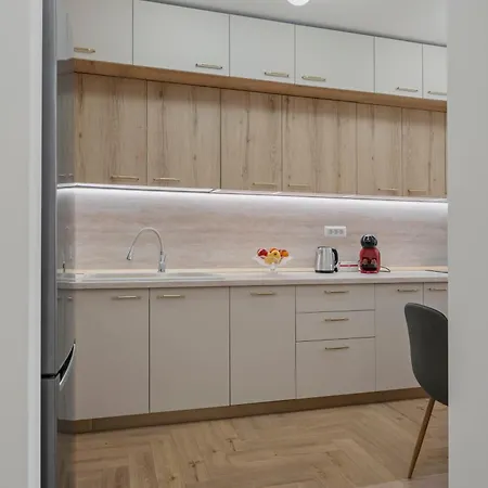 Boutique - Luxury Apartment *